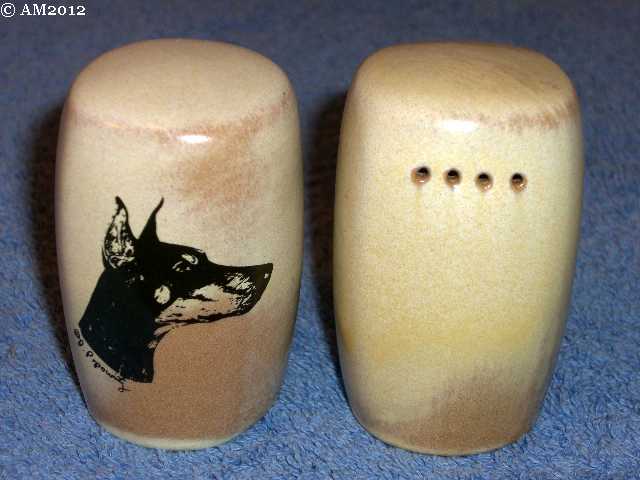 Short Plainsman shakers glazed desert gold with dog stencil